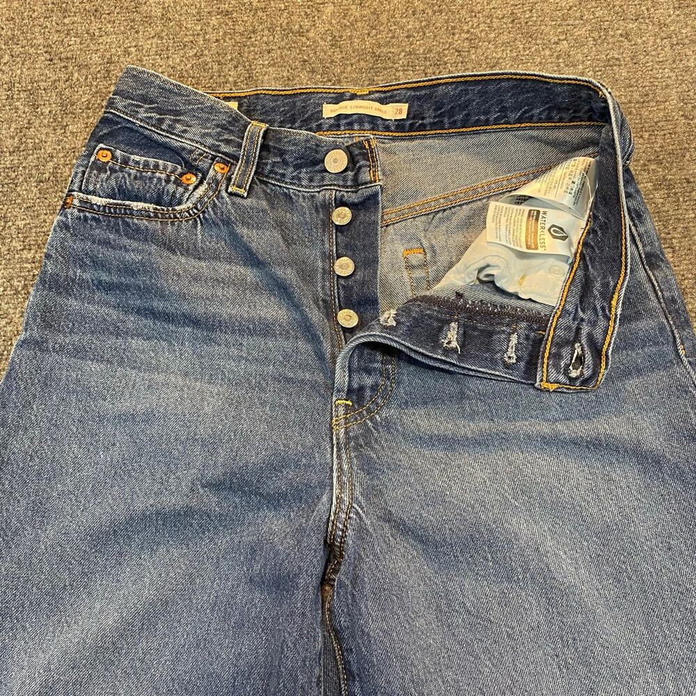 Levi's Ribcage Straight Leg Ankle Jeans High Rise Medium Wash Denim Womens 28 - Picture 3 of 8